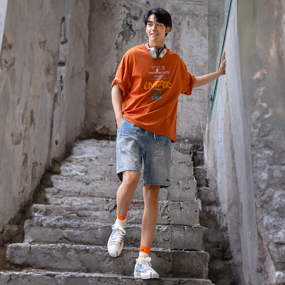 Low Top Distressed Frayed Denim Canvas Skate Shoes - Image 3