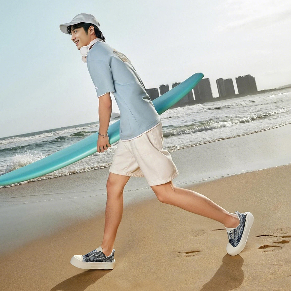 Low Top Slip On Breathable Paneled Chunky Platform Skate Shoes - Image 4