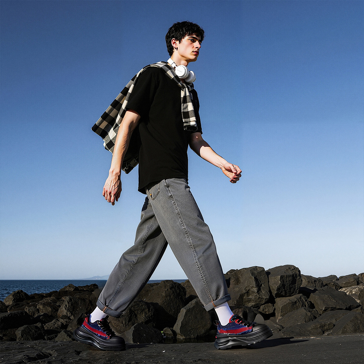 Mens Colorblock Frayed Denim Panels Platform Fashion Sneakers - Image 4