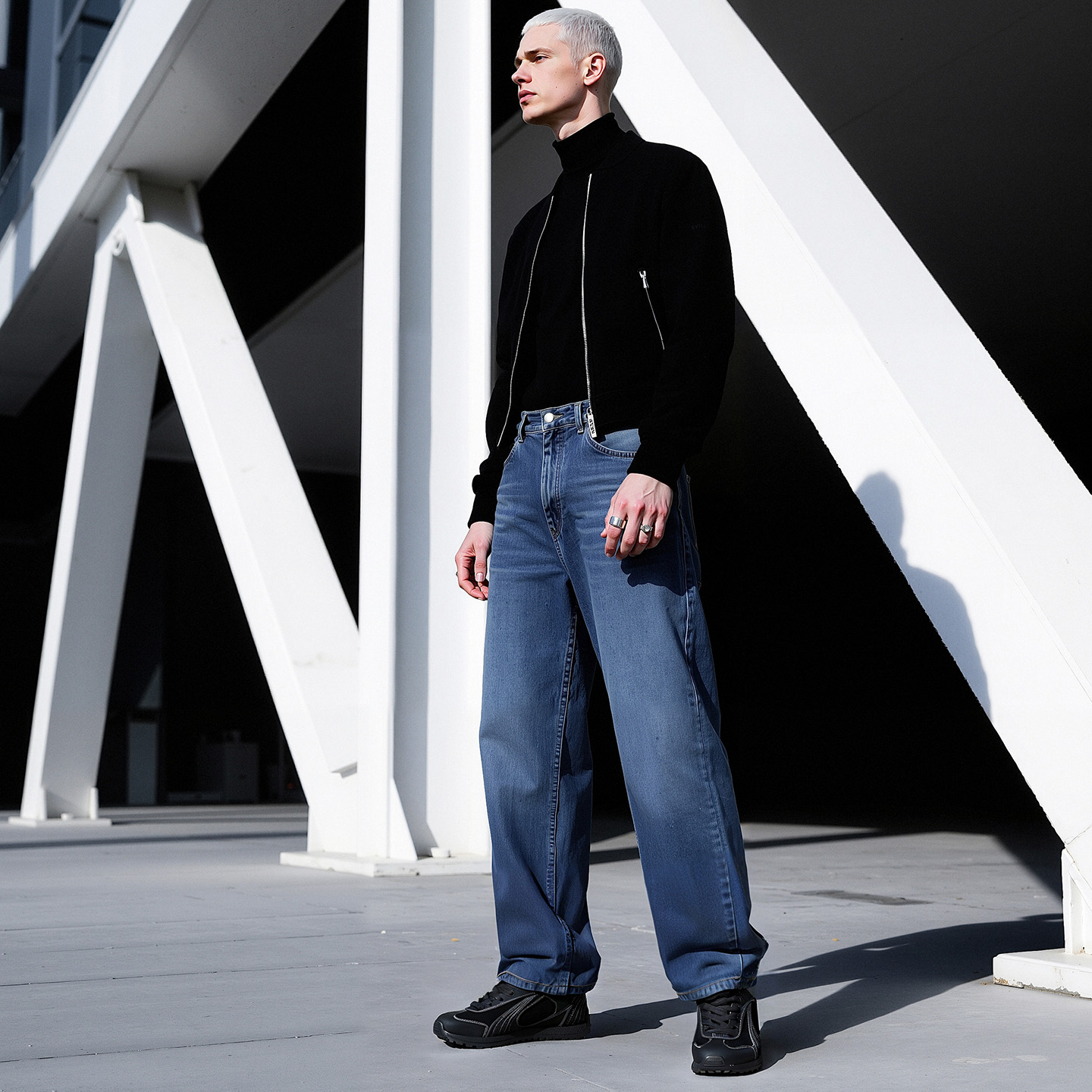 Mens Leather Suede Paneled Casual Trainer with Serrated Sole - Image 7