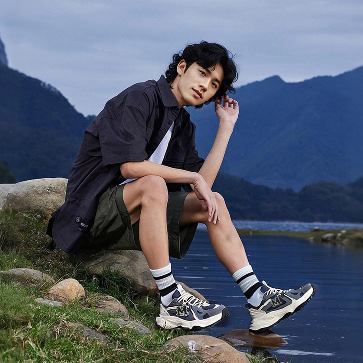 Mens M Logo Breathable Mesh Lace Up Chunky Dad Shoes - Image 5