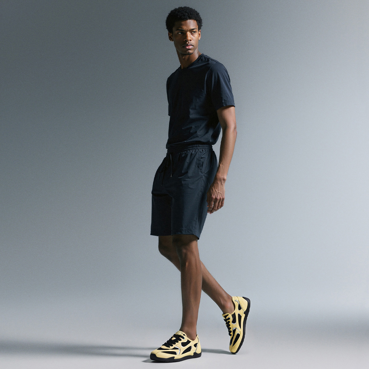 Mens Mesh and Leather Patchwork Lightweight German Army Sneakers - Image 5