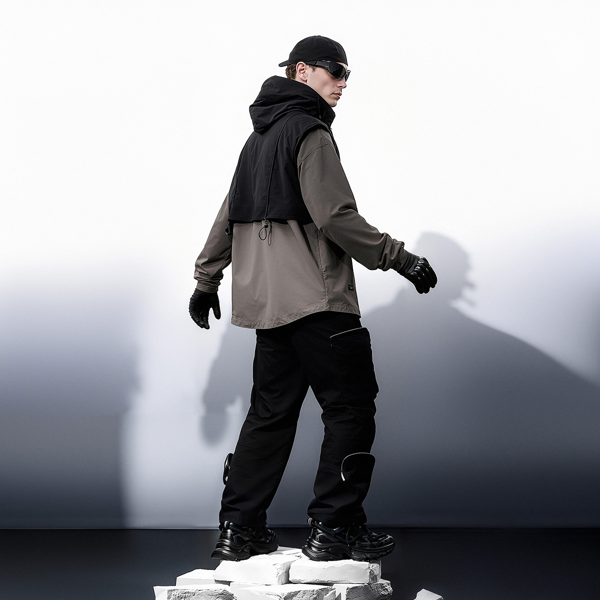 Mesh Upper Chunky Sole Dad Sneakers with Dual Laces - Image 4