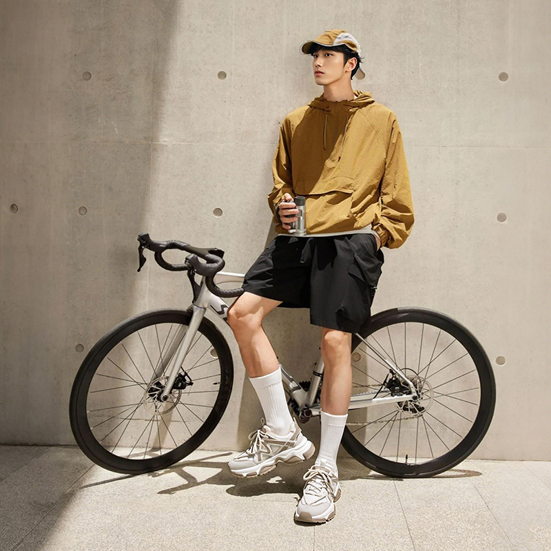 3D Honeycomb Mesh Upper Chunky Sneakers with Streamlined Design and Wave Textured Outsole - Image 4