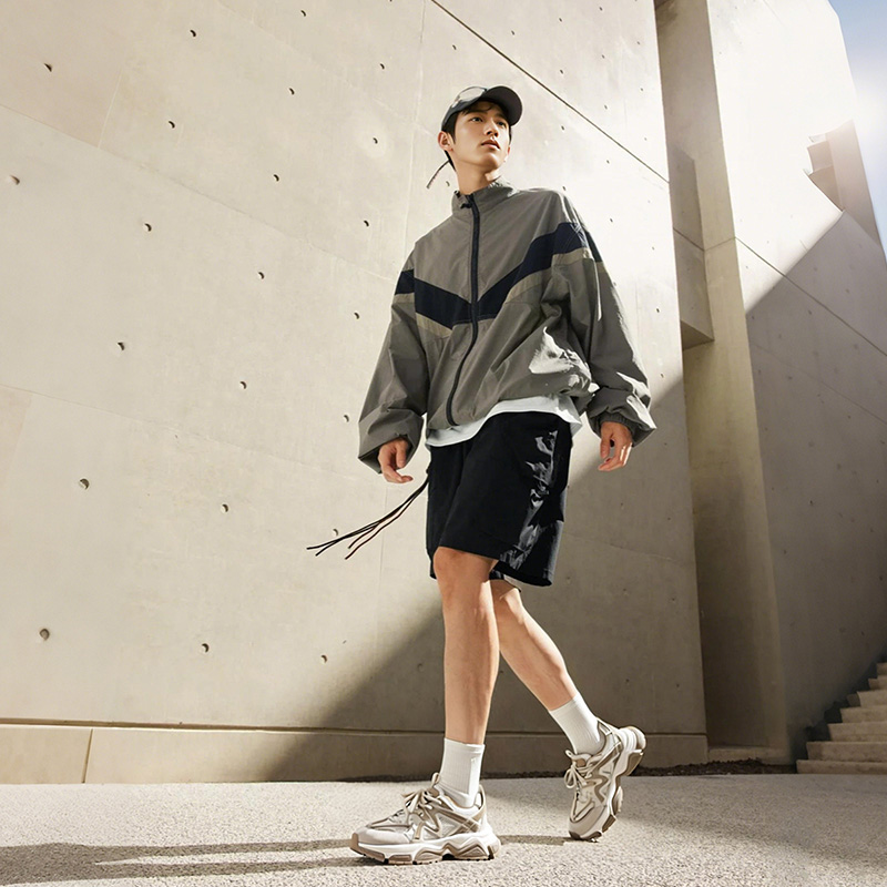 3D Honeycomb Mesh Upper Chunky Sneakers with Streamlined Design and Wave Textured Outsole - Image 5