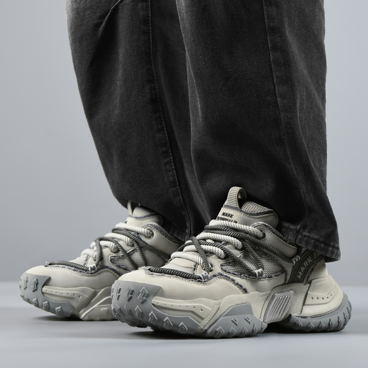 Mens Colorblock Mesh Leather Patchwork Frayed Edge Multi Strap Sneakers - Image 5