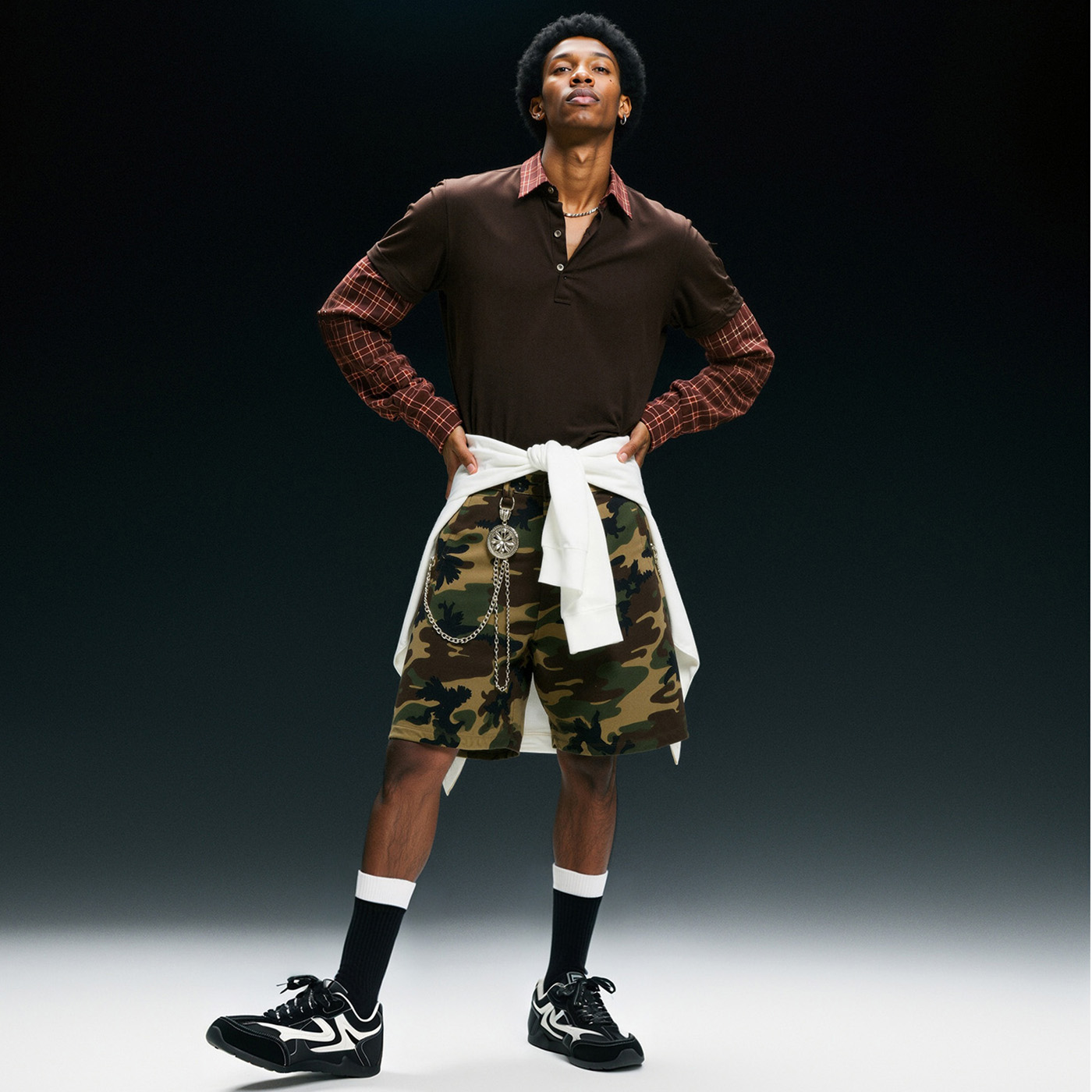 Suede Mix Streamline Accent Low Top Casual Skate Shoes with Contrast Details - Image 8